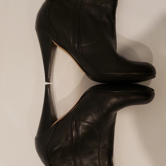 Cole Haan Air Jalisa Black Leather boots with Suede, slide zipper closur - Picture 10 of 16